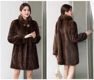 Nouveau design de luxe Veste en <span class=keywords><strong>fourrure</strong></span> chaude pour l'hiver <span class=keywords><strong>Manteau</strong></span> en <span class=keywords><strong>fourrure</strong></span> de <span class=keywords><strong>vison</strong></span> véritable pour femmes de longueur moyenne - Product Image 3