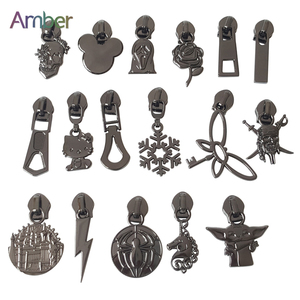 Etiquetas extractoras de cremallera #5 de alta calidad, logotipo de diseño de Hardware, abalorios extractores de bolsas de aleación de Zinc con deslizador - Product Image 3