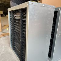 Utilisation durable de piège léger d'équipement d'élevage de volaille de prix bon marché pour le ventilateur d'extraction et le tampon de refroidissement