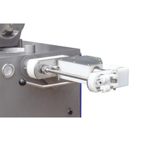 Machine à saucisses électrique en acier inoxydable 380V 4.8-6.6KW jusqu'à 3500L/H, avec trémie de 30-220L, remplisseuse de viande sous vide