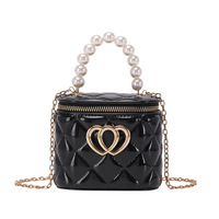 Sac à bandoulière matelassé pour femme, petit format, nouveau style 2023, avec fermeture éclair et double cœur décoratif
