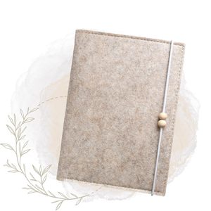 Bán Buôn Màu Be Tùy Chỉnh Thai Sản Tài Liệu Bìa Gia Đình Mutterpass Trống Cảm Thấy Người Giữ Hộ Chiếu Cho Mutterpass - Product Image 1