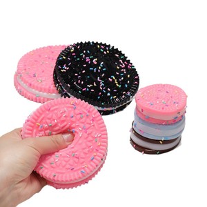 Jouets Squishy Souples en Forme de Biscuit de 3,93 Pouces pour Enfants, Personnalisables, Anti-Stress, Anxiété et Relaxation (OEM) - Product Image 5