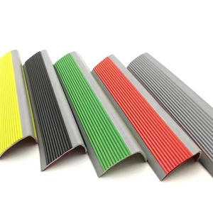 Design moderno diretto fabbrica PVC plastica in gomma antiscivolo per scale con bordo in vinile - Product Image 1