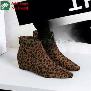 Chaussures bohèmes hippies, <span class=keywords><strong>bottes</strong></span> en cuir de vachette à motif floral faites à la main - Product Image 5