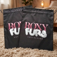 Sacs à cordon en satin noir personnalisés avec impression de logo pour collection de fourrures, rangement de sacs à main