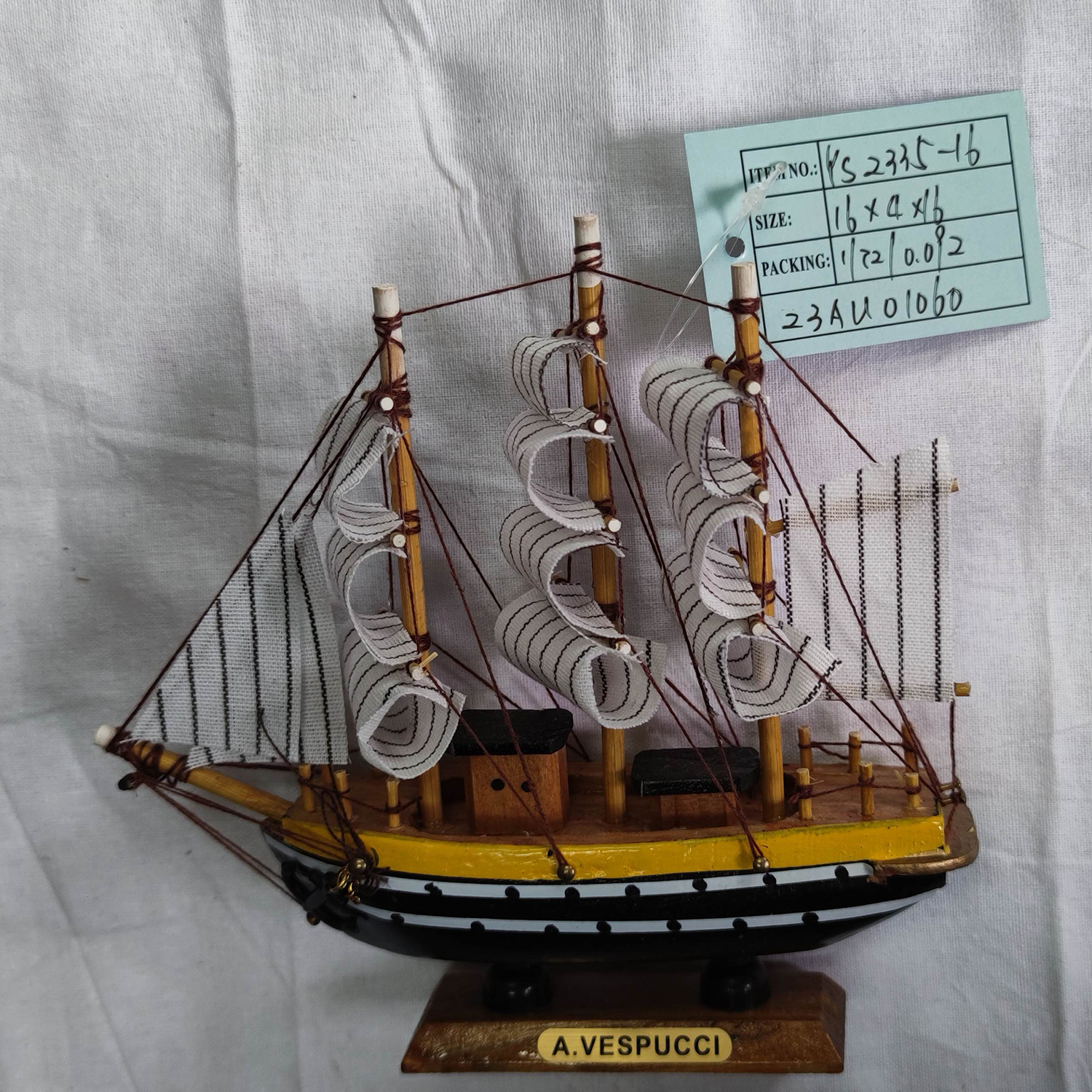 vespucci  (moq not accept mixed style)