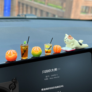 Vente en gros de décorations intérieures de voiture en résine personnalisées, figurines de chat mignonnes, accessoires de voiture pour tableau de bord et rétroviseur - Product Image 4