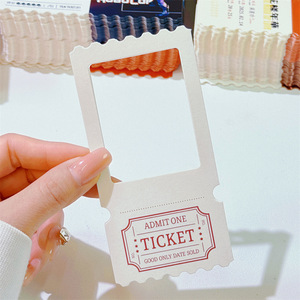 บัตรกระดาษพิมพ์สองด้านสำหรับคอนเสิร์ต งานอีเว้นท์ บัตรของขวัญวีไอพี โปสการ์ดตกแต่ง ของสะสมเคป๊อป ผลิตตามสั่งจากโรงงาน - Product Image 1