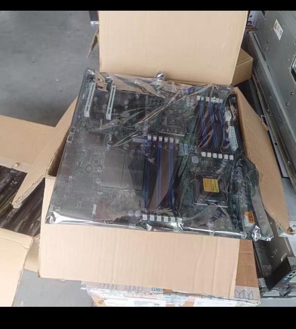 Supermicros X8DTIF 1366 Dual Socket X58 Server Motherboard X5650