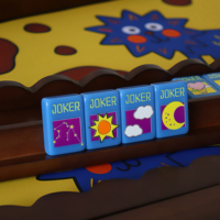 Tuiles de Mahjong américaines en acrylique monocouche personnalisées, motif dessiné à la main, thème Star-Hugger, ensemble de Mahjong gravé Little Lucky