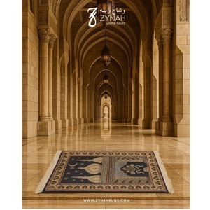 Alfombra de Oración de Lana Hecha a Mano Holy Harmony, Alfombra Islámica de Lujo, Alta Demanda, Disponible para Venta al Por Mayor - Product Image 1