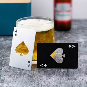 Abridor de Botellas Metálico Personalizado en Forma de Tarjeta de Crédito, de Acero Inoxidable Plateado, con Diseño de As de Espadas - Product Image 5