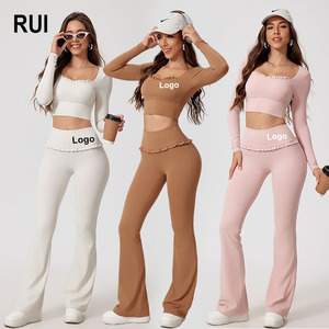 ชุดโยคะผู้หญิง RUIQUWIN แบบลูกไม้ 2 ชิ้น เสื้อโยคะคอเหลี่ยมแขนยาว กางเกงโยคะเอวสูง น้ำหนักเบา แห้งเร็ว ชุดออกกำลังกาย - Product Image 1