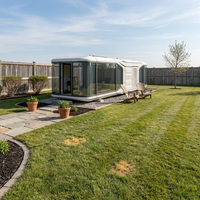 Maison conteneur moderne avec salle de bain et cuisine, maisons modulaires de luxe prêtes à être expédiées, maison capsule avec panneau solaire