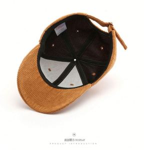 Casquette de baseball unisexe respirante en velours côtelé rouge pour femme, idéale pour l'automne - Product Image 5