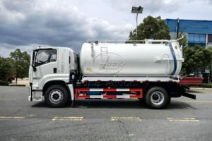Isuzu GIGA FTR Cabin Sewage Vacuum Truck 2 Axles 6 Tires, 205HP Isuzu Engine Euro 5/6, 12000L Capacity Self <b>Suction</b> Unload - Product Image 3