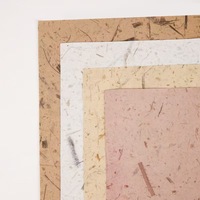 Papier kraft imprimé pour emballer les fleurs, style vintage, papier pour bouquets, texture haut de gamme pour les fleuristes, fleurs faites à la main