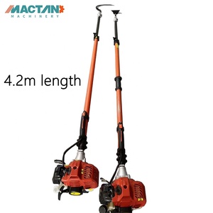 Motosierra Telescópica Multifuncional de 2 Tiempos con 3 Accesorios en 1: Motosierra de Gasolina, Hoz para Cosecha de Palma y Cincel - Product Image 3