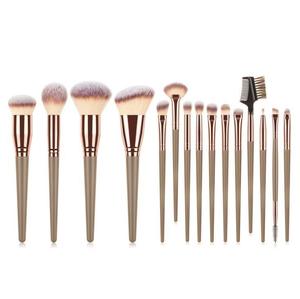 Juego Portátil Personalizado de 15 Brochas de Maquillaje Veganas de Pedido Mínimo Bajo con Estuche para Polvos, Base, Ojos, Cejas y Delineador - Product Image 3
