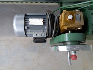 Machine à chanfreiner cylindrique romaine pour le traitement des surfaces de pierre en forme de fleur - Product Image 5