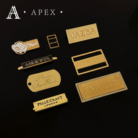 Étiquette Métallique Décorative Personnalisée APEX Factory avec Logo Lettre Plaqué Or pour Chapeaux, Chaussures, Sacs et Vêtements