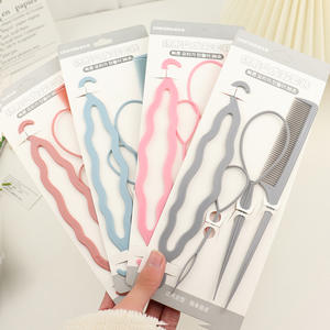 Kit <span class=keywords><strong>de</strong></span> 4 accessoires <span class=keywords><strong>de</strong></span> coiffure pour la création <span class=keywords><strong>de</strong></span> styles, comprenant un <span class=keywords><strong>coupe</strong></span>-<span class=keywords><strong>cheveux</strong></span> et un outil <span class=keywords><strong>de</strong></span> tressage pour les personnes pressées - Product Image 2