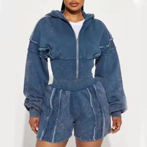 Conjunto Deportivo para Mujer con Logotipo Personalizado OEM, Chaqueta Corta con Cremallera, Pantalones Cortos de Cintura Alta, 100% Algodón, Lavado Ácido - Product Image 4