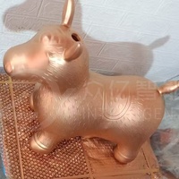 Machine automatique de fabrication de jouets en PVC en forme d'éléphant sauteur, équipement de production de jouets animaux par moulage rotatif, fabricant