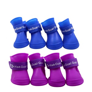 Stivali da Pioggia per Cani Ecologici Carini Impermeabili in PVC Gomma con Cinturino Elastico Suola Antiscivolo per Passeggiate all'Aperto 8 Colori - Product Image 5