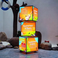 Cube lumineux LED rotatif à 4 faces, affichage en forme de cube, à suspendre ou à poser au sol, 4 niveaux, cadre en aluminium