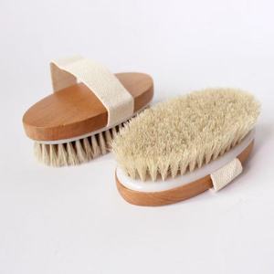 <span class=keywords><strong>Brosse</strong></span> de douche ovale <span class=keywords><strong>en</strong></span> bois humide et sèche avec poils de <span class=keywords><strong>crin</strong></span> <span class=keywords><strong>pour</strong></span> les soins du <span class=keywords><strong>corps</strong></span> Nettoyage cellulite et lymphatique (tout naturel) - Product Image 4