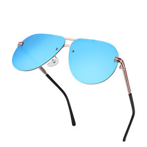 2024新しいサングラスストリートフォトミラー偏光ミラー男性と女性パイロットサングラスカラーフィルム卸売8461 - Product Image 6