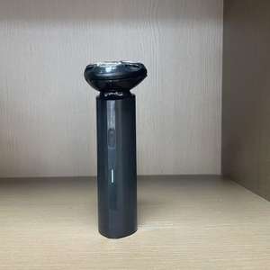 Rasoir Roarty <span class=keywords><strong>M1135</strong></span> rechargeable 3 têtes étanche IPX6 Wet & Dry Type-C Design de charge (5V-1A)-1M Câble de charge dans Dicator - Product Image 1