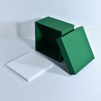 Boîte cadeau de Noël imprimée personnalisée boîte cadeau de Noël pliante de luxe en carton boîte cadeau de Noël rigide et rigide