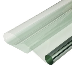 Film teinté pour pare-brise automobile 75% VLT, <span class=keywords><strong>protection</strong></span> <span class=keywords><strong>UV</strong></span> <span class=keywords><strong>et</strong></span> rejet de <span class=keywords><strong>chaleur</strong></span>, isolation thermique, rouleau de verre PET - Product Image 2