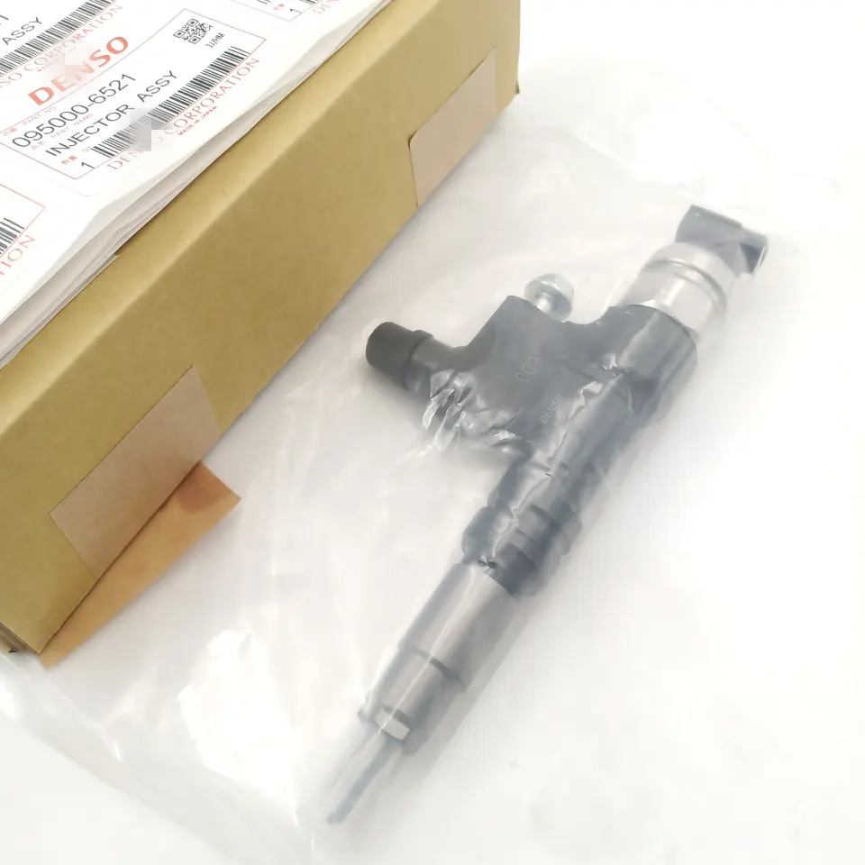common rail injector 095000-6521 095000-6520 9709500-652 injector for Hino 300 N04C injector nozzle 095000-6521 095000-6520