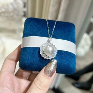 Collier pendentif trèfle en argent pur S925 entièrement serti de diamants, style japonais haut de gamme, doux et polyvalent pour femmes - Product Image 4