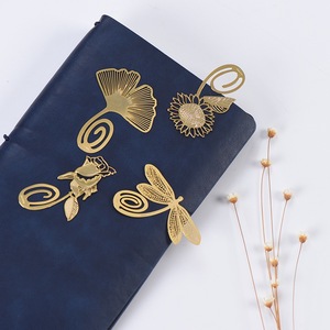 Pembatas Buku Mini Berlapis Emas Bentuk Daun Bunga Matahari Kupu-kupu, Cantik dan Menawan, Hadiah Kreatif untuk Ulang Tahun dan Penanda Halaman Buku - Product Image 3