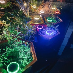 Luz empotrada en el suelo Ly A21, 17 LED, alimentada por energía solar, luz cálida y de colores para iluminación de jardín, patio y paisaje al aire libre. - Product Image 3
