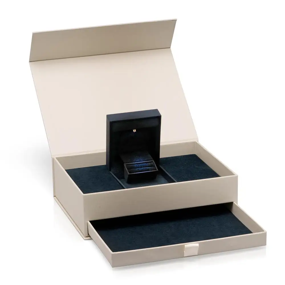Venta al por mayor de tamaño personalizado de lujo anillo de cierre magnético tapa Beige marrón joyería tablero de papel regalo envío caja gabinete con bolsa