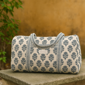 Main bloc imprimé coton sac polochon fait à la main voyage fourre-tout week-end fermeture éclair écologique matelassé grande capacité coton Durable - Product Image 4