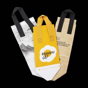 Multi-Color Non Woven Letter Pattern Thermal Insulated <b>Bag</b> <b>for</b> Cold Hot Drinks Coffee Delivery Waterproof Zipper Closure - Product Image 6