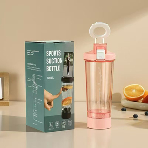 Nouvelle conception de biberon magnétique à aspiration en Tritan certifié pour la sécurité des bébés, bouteille de <span class=keywords><strong>sport</strong></span> pour la salle de <span class=keywords><strong>sport</strong></span>, 700 ml avec support pour téléphone - Product Image 4