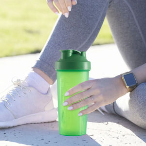 Venta al por mayor logotipo personalizado entrenamiento coctelera taza mezcladora al aire libre proteína en polvo coctelera botella para gimnasio Fitness entrenamiento deporte - Product Image 5