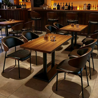 Ensemble de salle à manger industriel OEM/ODM, table en bois sur mesure et chaises en cuir pour restaurants, cafés et salles de pause