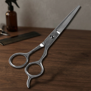 Equipo de Salón, Suministros de Peluquería, Herramientas para Extensiones de Cabello, Tijeras de Peluquero Profesionales de Acero al Carbono con Mango de Acero Inoxidable - Product Image 1