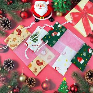 Pochette en organza de coton mignonne avec cordon de serrage pour les fêtes de Noël, emballage cadeau durable - Product Image 1