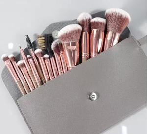 Set di Pennelli da Trucco Vegani Portatili da 15 Pezzi con Basso MOQ, Pennello da Barba, Kit Personalizzato <span class=keywords><strong>per</strong></span> Fondotinta in Polvere e Occhi, Borsa Rosa Premium - Product Image 4