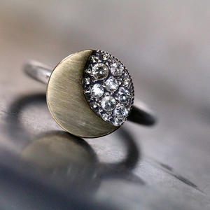 Anello a Forma di Luna F1342 in Argento con Incastonatura Pavé di Cristalli e Strass, Unisex per Uso Quotidiano - Product Image 4